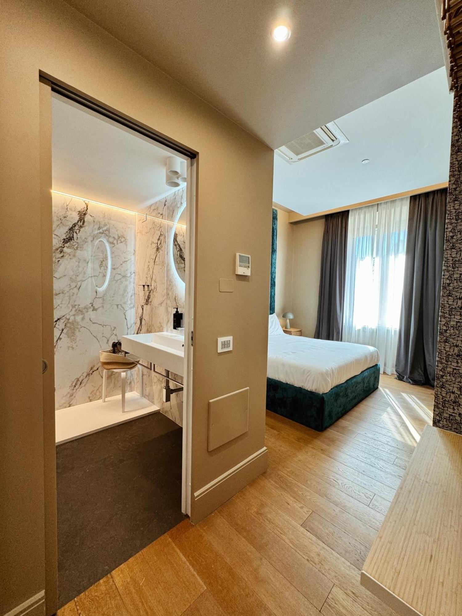 Отель Residenza Imperiale Superior Рим Экстерьер фото